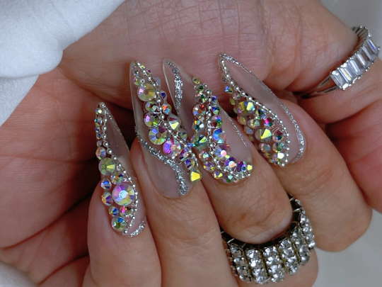 Diamond Swirl Bling Press on Nails