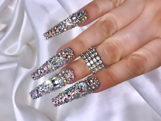 Luxurious Bling Press on Nails